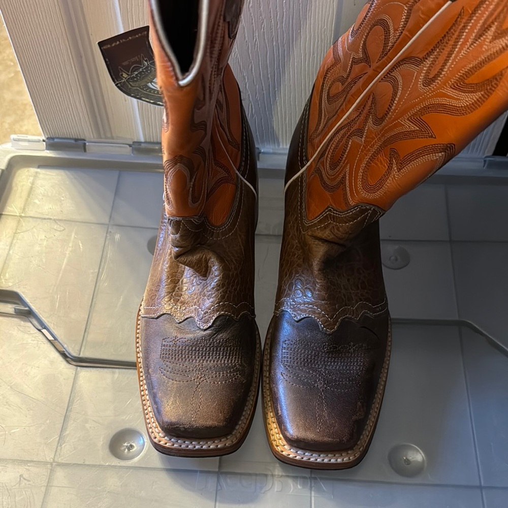 NEW REVOLUCION COWBOY BOOTS Brown and Orange Heeled Boots,  NO BOX, never worn